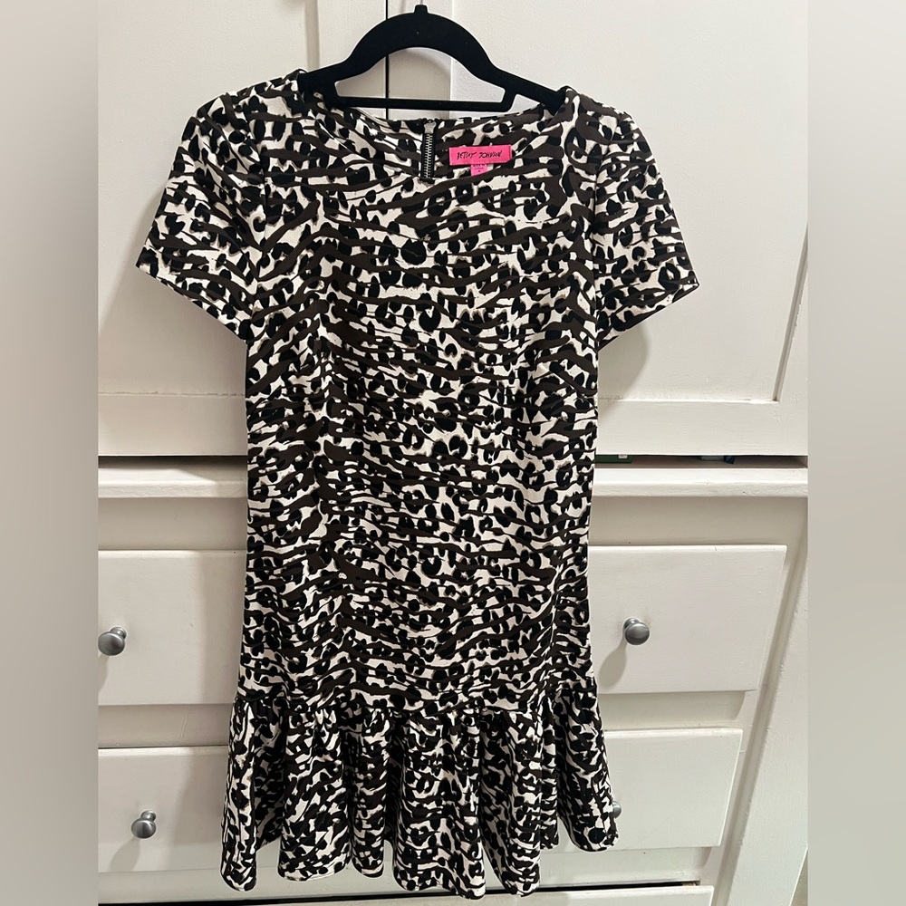 Betsey Johnson Graphic Animal Print Ruffle Dress